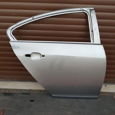 Drzwi tył tylne prawe Opel INSIGNIA Z179 SEDAN HB