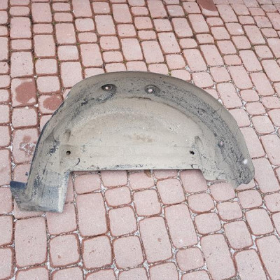 Nadkole tył prawe VIVARO B TRAFIC III 767481698R