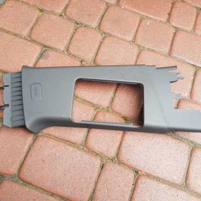 Obudowa osłona słupka prawa Opel Insignia 22782516