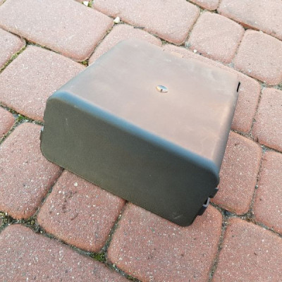 Pokrywa obudowa bezpieczników Meriva A 93363144