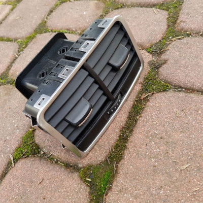 Wlot powietrza tunela AUDI A6 4F0819203C