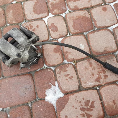 Zacisk tył prawy Opel Insignia 1.6CDTI 13481726