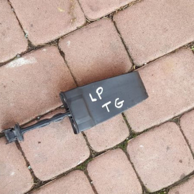 Ogranicznik drzwi przód przednich 2013r VW TIGUAN