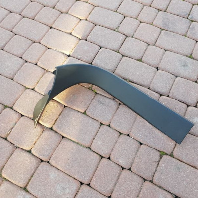 Plastik obudowa klapy prawa Opel Insignia 22942805