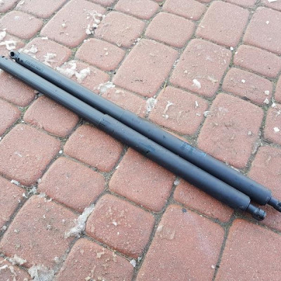 Teleskop podnośnik klapy Opel Insignia 13441810