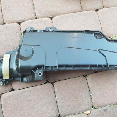 Pokrywa zaworów Movano III 2.3 DCI 8200805844