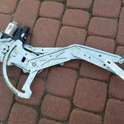 Mechanizm szyby prawy przód Meriva A 13222288