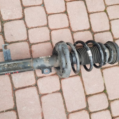 Amortyzator lewy przód Opel Insignia 13347475