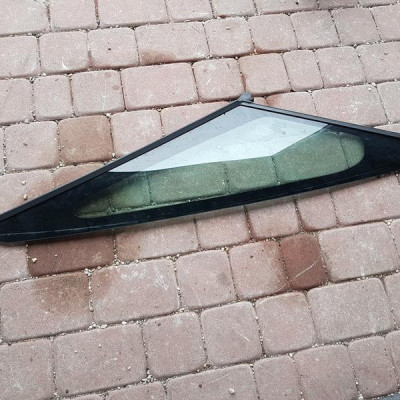 Szyba karoseryjna lewa przód 2013r Opel Zafira C