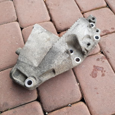 Łapa silnika Movano Master III 8201055993