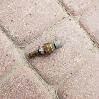 Sonda czujnik oleju 2.0T OPC Opel Astra J IV 1420