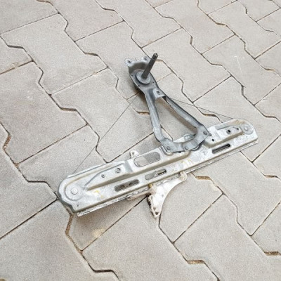 Podnośnik szyby tył lewy OPEL ASTRA IV J 13260131