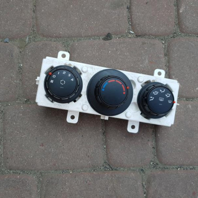 Panel klimatyzacji MOVANO MASTER 17r 275700007R