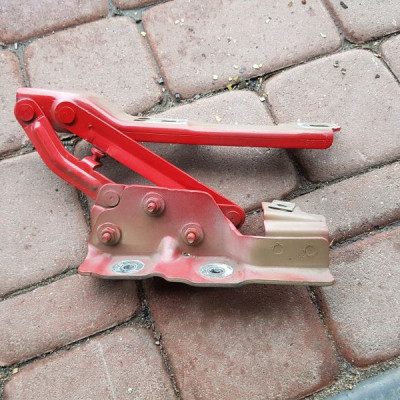 Zawias maski prawy Opel Astra J IV 4 20879203