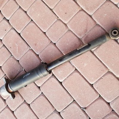 Amortyzator tył tylny Opel Astra J IV 4 13412740