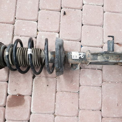 Amortyzator przód prawy Opel Insignia 13245965