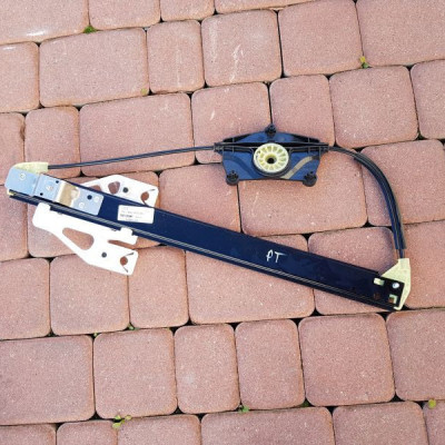 Mechanizm szyby prawy tył Audi Q3 2017r 8U0839462