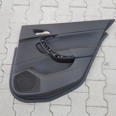 Boczek tył tylni skóra Opel Insignia 321
