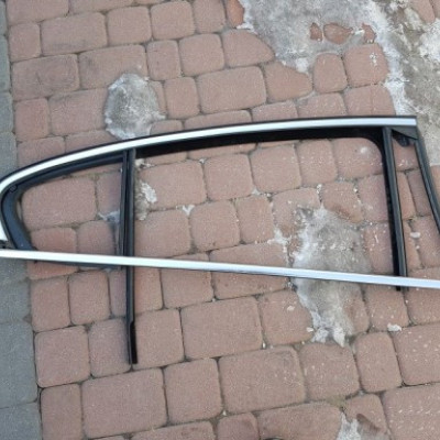 Uszczelka zgarniacz OPC Opel Insignia SEDAN HB