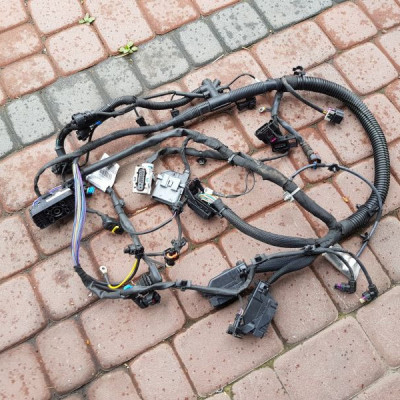 Wiązka instalacja silnika Opel Insignia 13418750