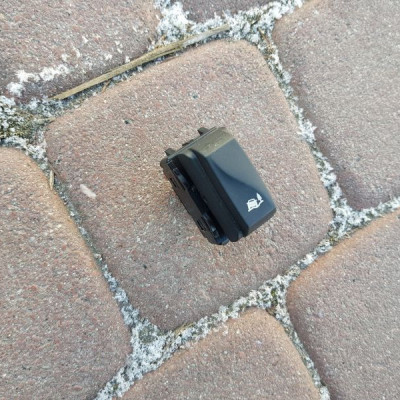 Przycisk włącznik Vivaro B Trafic III 251454612R