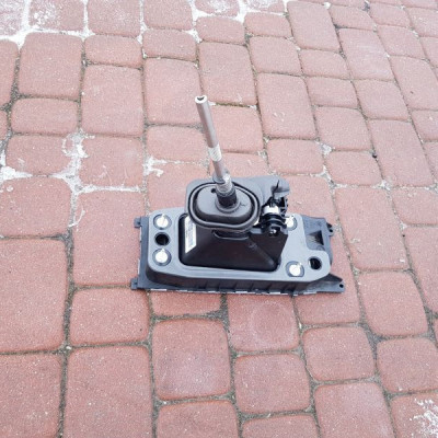 Wybierak zmiany biegów Passat B8 2017r 5Q0711049R