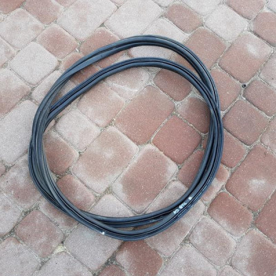 Uszczelka bagaznika tył 3drzwi Opel Astra J IV GTC