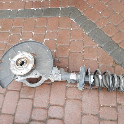 Amortyzator piasta OPC 2.8T Opel Insignia 13328352