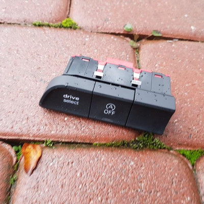 Włacznik drive select Audi Q3 8U0959673A 2017r