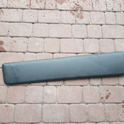 Listwa drzwi lewy przód VIVARO TRAFIC 8200086088