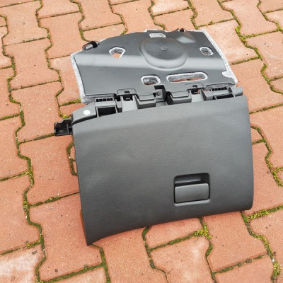 Schowek obudowa pasażera Europa Opel Astra J I V 4