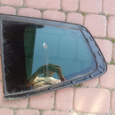 Szyba karoseryjna lewy tył Zafira C TOURER 2014r