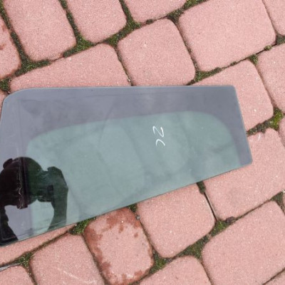 Szyba tył prawa przyciemnian Zafira C TOURER 2014r