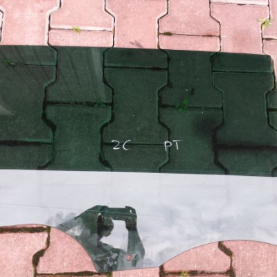 Szyba tylna przyciemniana Zafira C TOURER 2014r