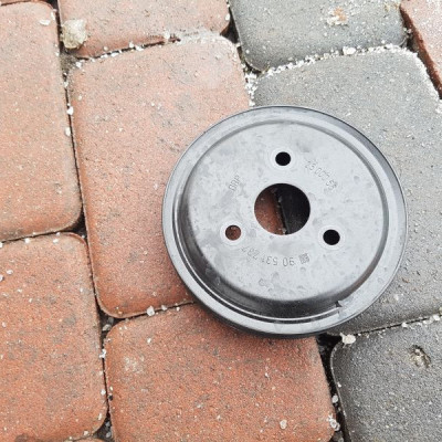 Koło pasowe wody Opel Astra J A14NET 1.4T 2500056