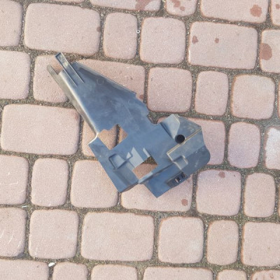 Ślizg zderzaka Movano B Master III 214982412R