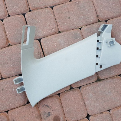 Osłona słupka bagażnika Opel Astra J IV 4 13259189