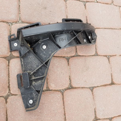 Ślizg zderzaka tylnego Opel Zafira C 13300744