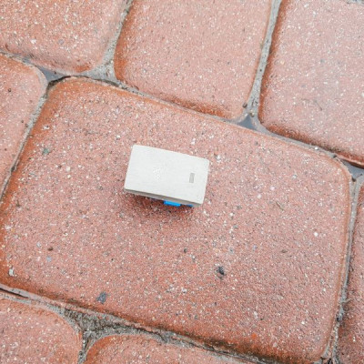 Przycisk podsufitki Opel Insignia 22933184