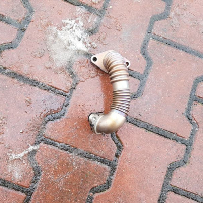 Rura TURBINY wąż R9M D450 Vivaro Trafic III 3