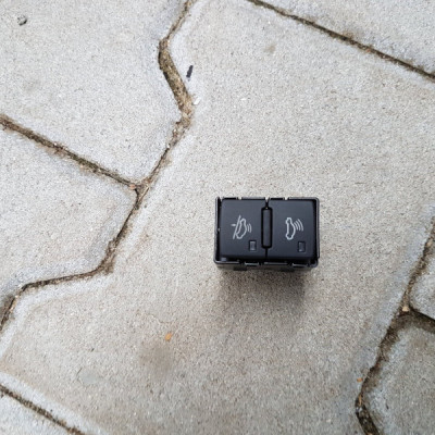 PRZEŁĄCZNIK WŁĄCZNIK ALARMU AUDI A3 8P0962109