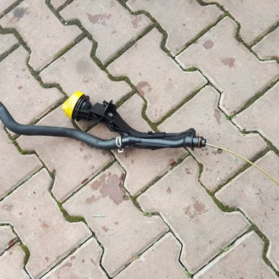 WLEW OLEJU TRAFIC PRIMASTAR VIVARO 8200949982