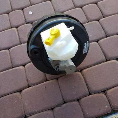 Pompa hamulcowa serwo OPEL ZAFIRA C 13308771 AADV