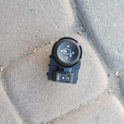 Przycisk włącznik lusterek Opel Astra K V 23301469