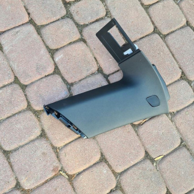 Plastik słupek bagażnika Opel Insignia B 39157354