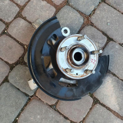 Zwrotnica przód 1.4T Opel Astra K 5 V 39030300