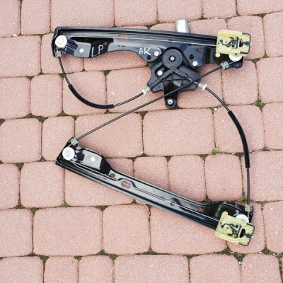 Podnośnik szyby lewy przód Opel Astra K V 13406673