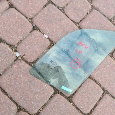 Szyba przód przednia lewa 2013r OPEL Mokka