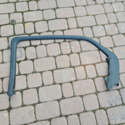 Obudowa osłona drzwi prawa Opel Mokka 95287014