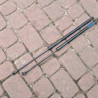 Teleskop siłownik klapy Opel Mokka 95095593